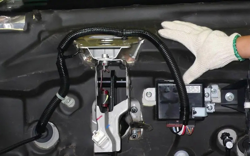 日精智能-汽車(chē)線(xiàn)束設(shè)計(jì)與布置注意事項(xiàng)