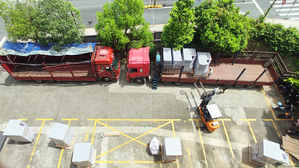 日精智能汽車(chē)線束加工設(shè)備